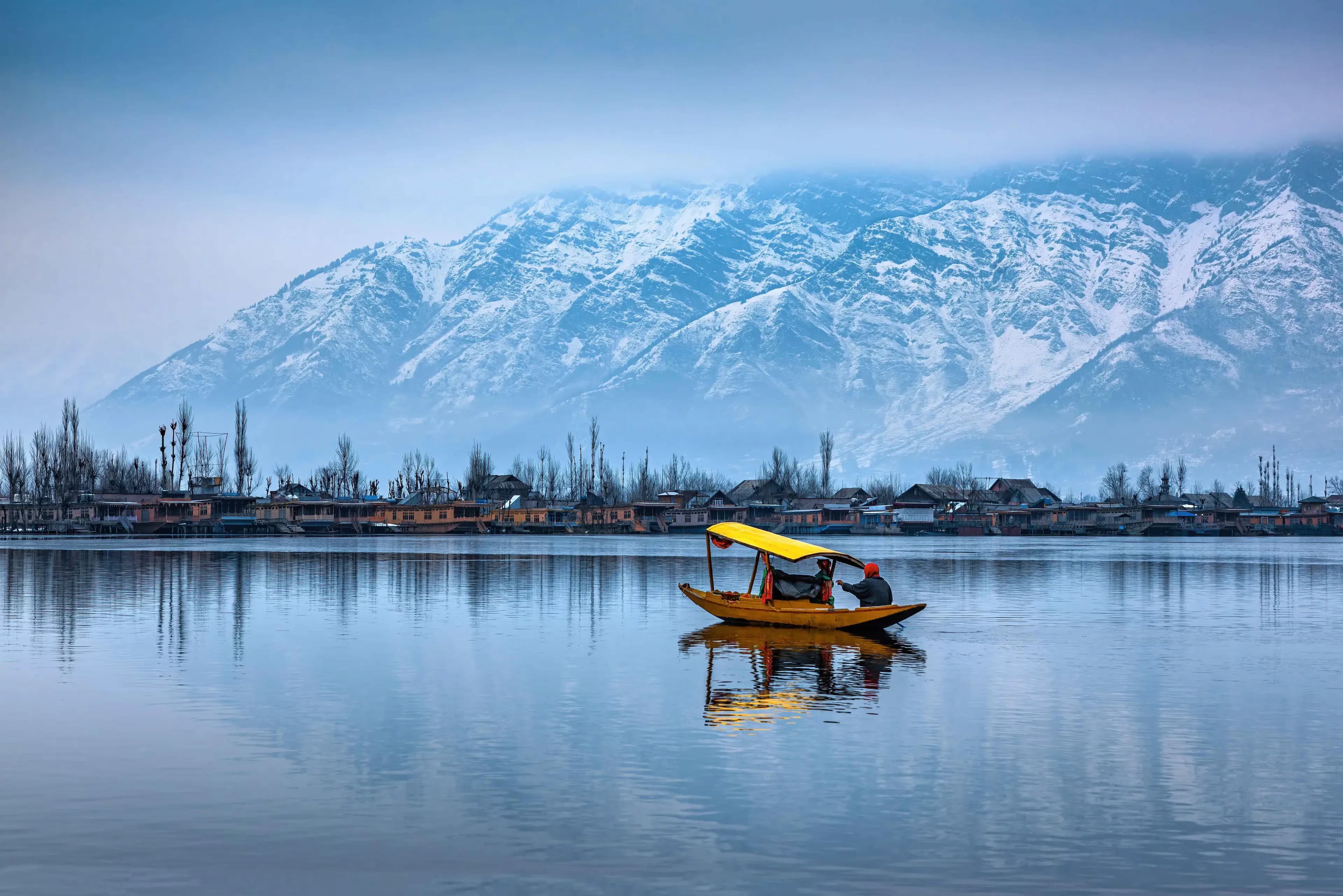 Kashmir Beyond Luxury With Flexi Flight